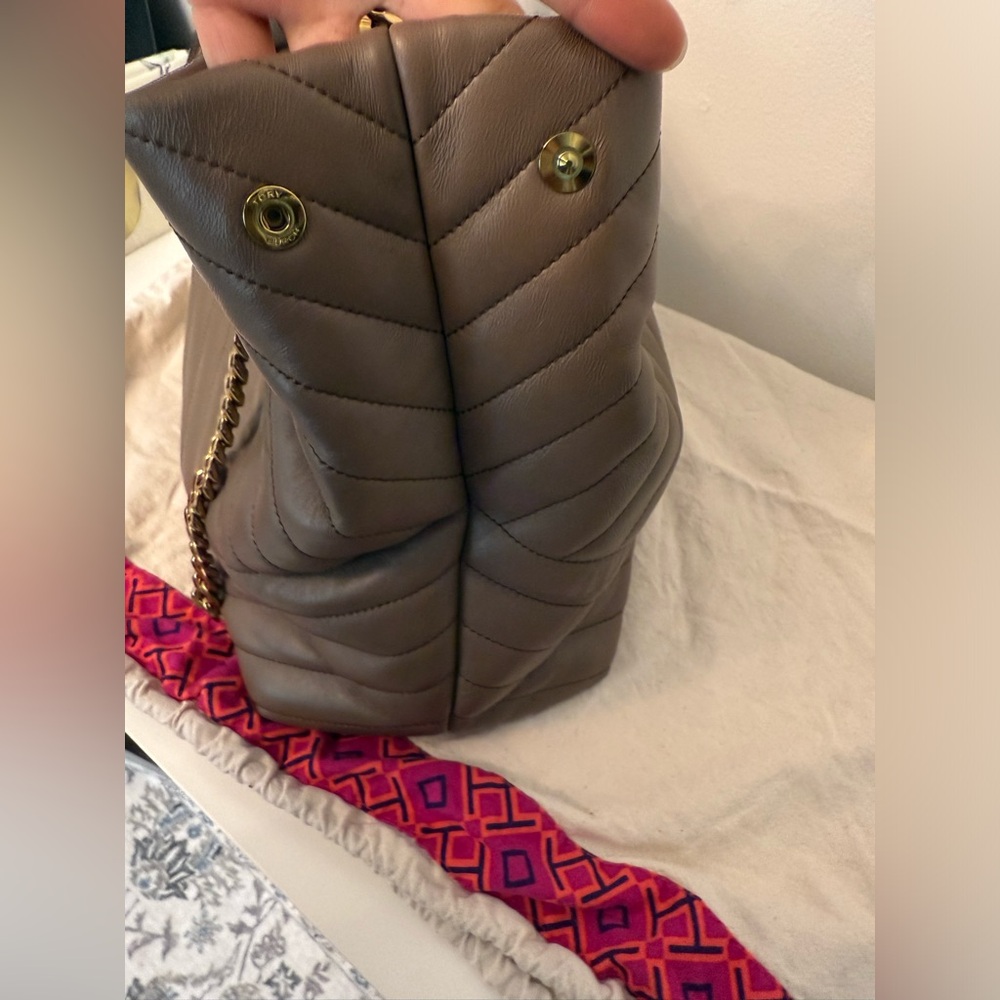 Tory Burch Kira Chevron Tote - Picture 9 of 15